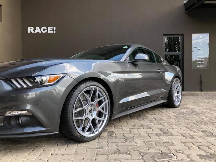 Детали экстерьера Ford Mustang GT by RACE! 2018 года  (фото 4 из 6)
